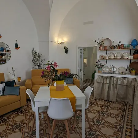 Dimora Ludovica Holiday home *